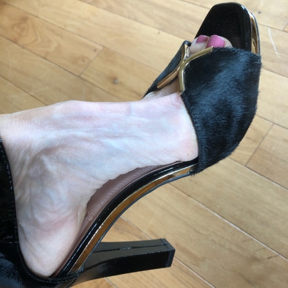 Thane Platform Sandal by Vince Camuto - Picture 2 of 8